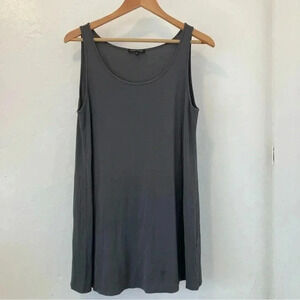 Eileen Fisher‎ Women’s Gray Top/Tunic Bundle Of 2 Sz M 100% Silk Basics